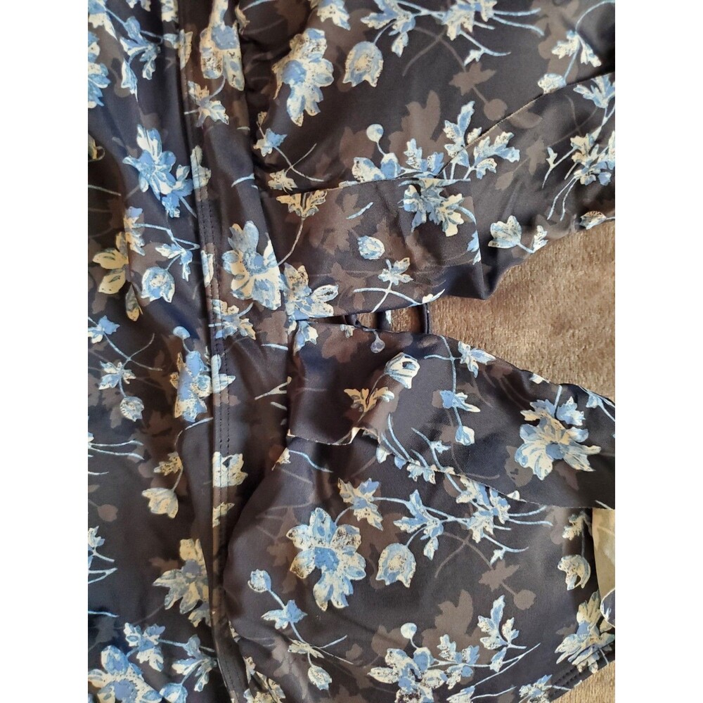 A PEA IN THE POD Maternity Swimsuit Medium Navy Blue NWT Floral Ruffle Beach - Picture 7 of 16